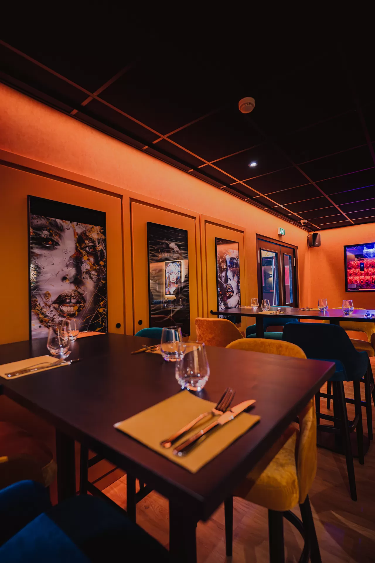 Le Rendez-Vous Dining